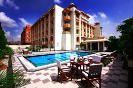 holiday inn piscine