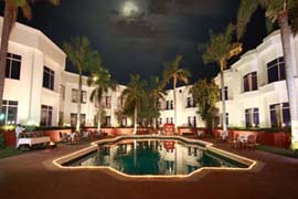 ramada piscine