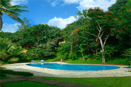 Abad Green Forest Periyar piscine