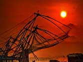 Coucher de soleil à Cochin. l'inde du sud